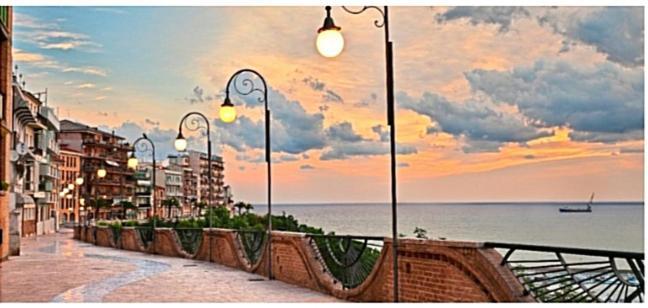 Abruzzo Holiday オルトーナ エクステリア 写真